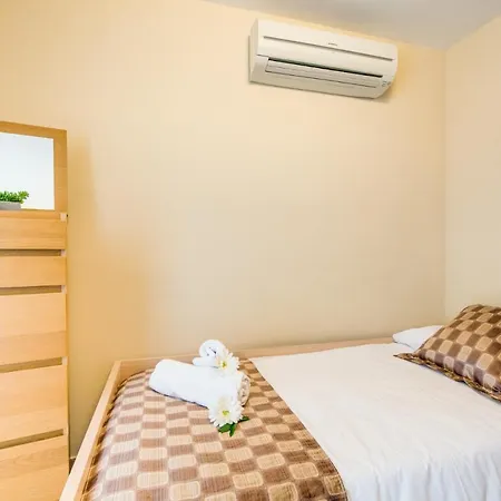 Ideal Mallorca - Portobello Apartament